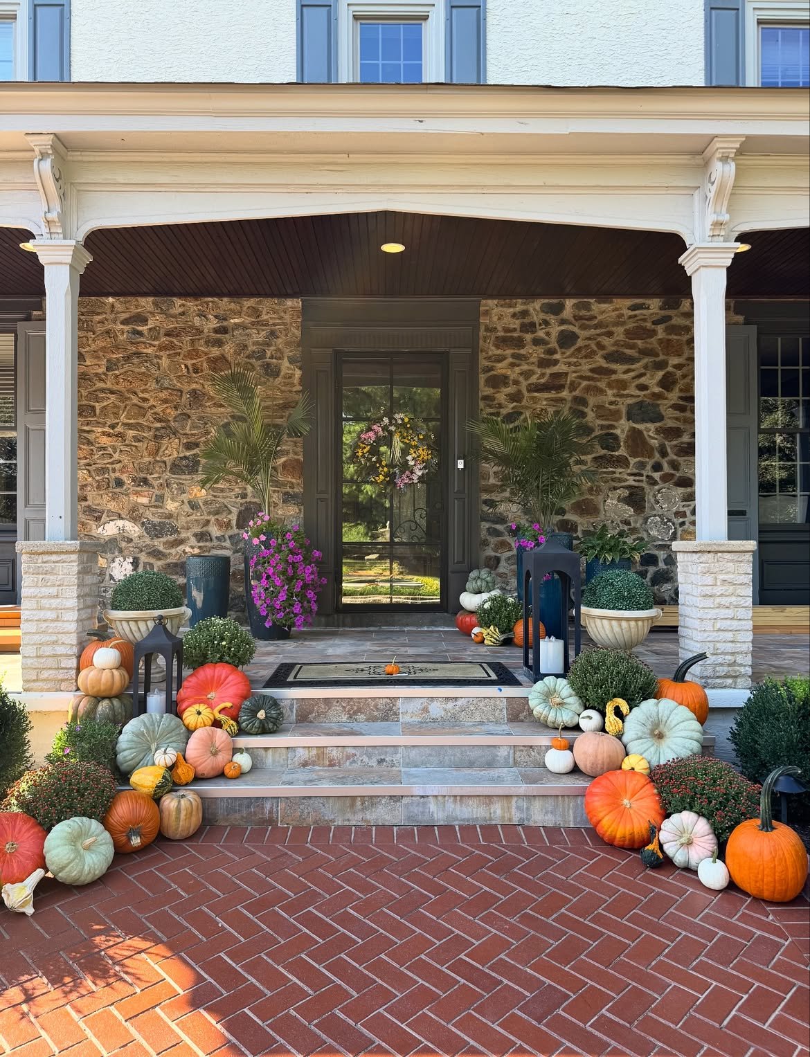 Pumpkin Arrangement for an Elevated Porch
