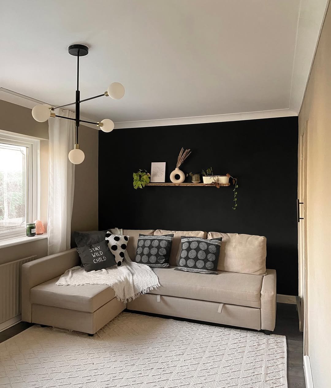 Scandi Black Accent
