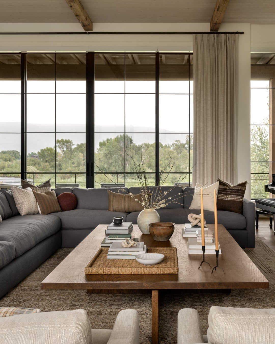 Sectional with a Valley View