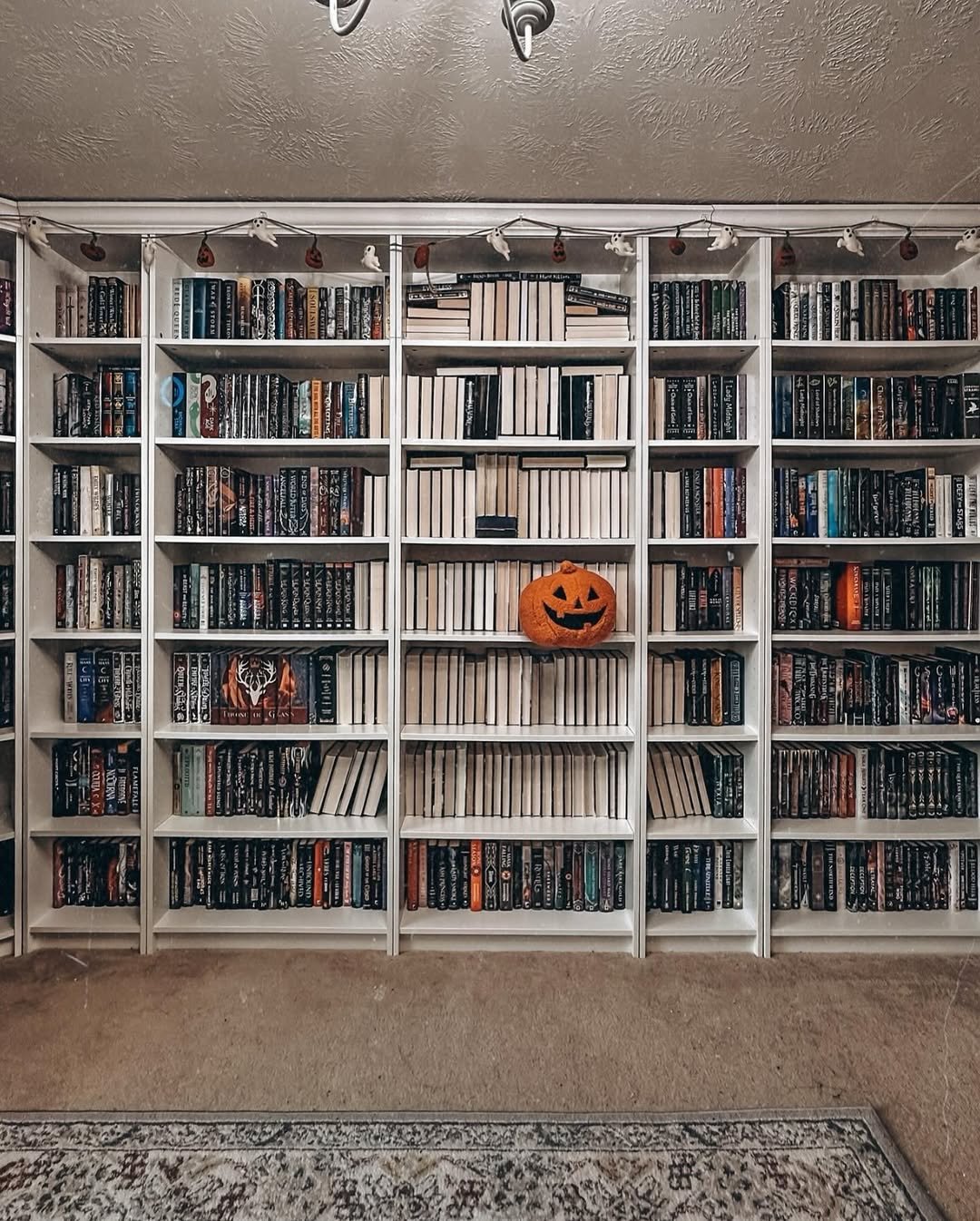 Single Pumpkin Bookshelf Decor