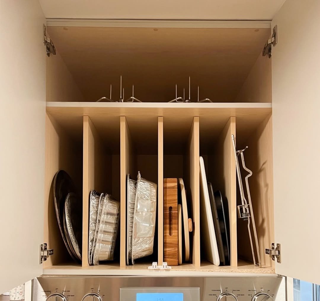 Slim Vertical Wood Divider