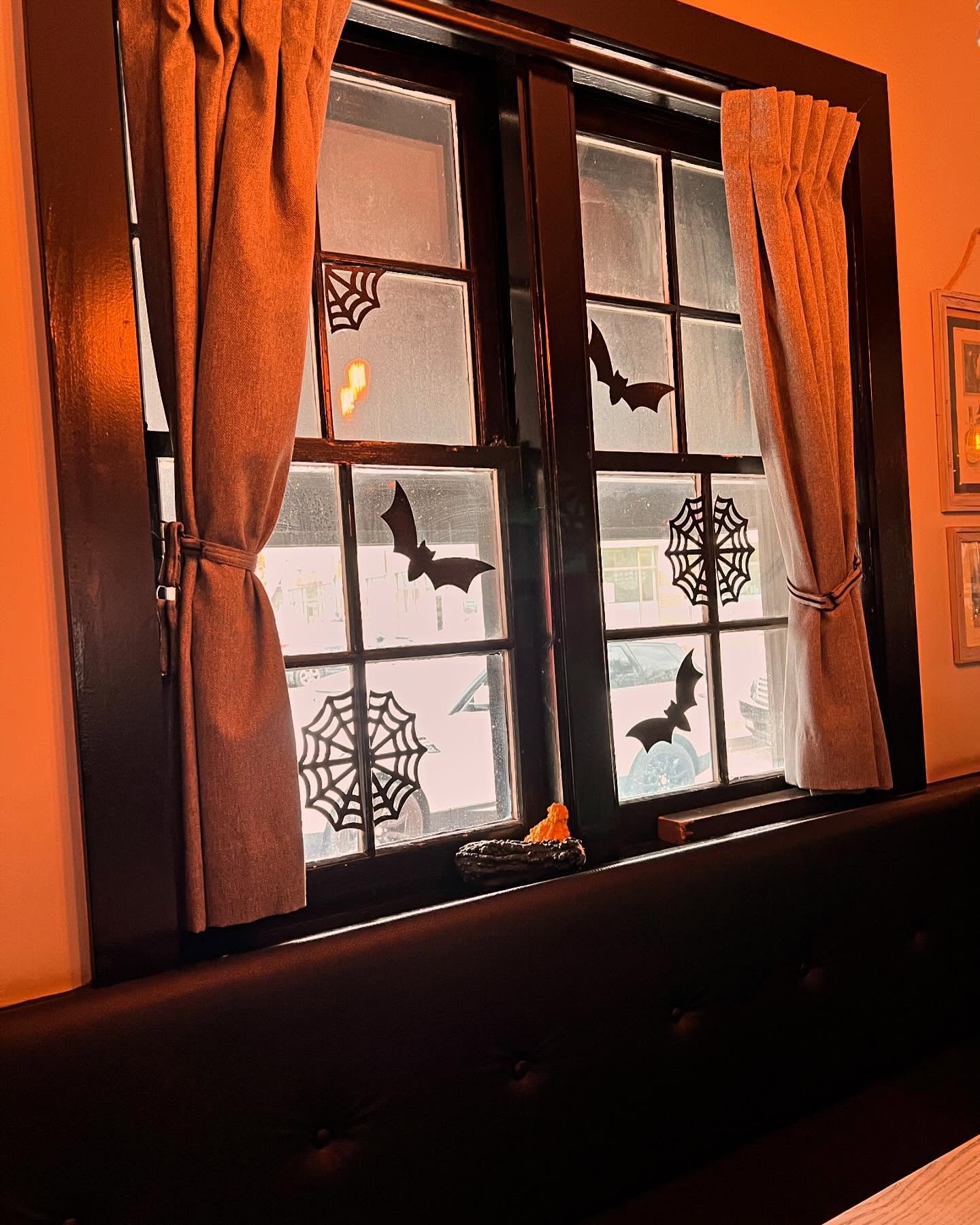 Sparse Window Decoration