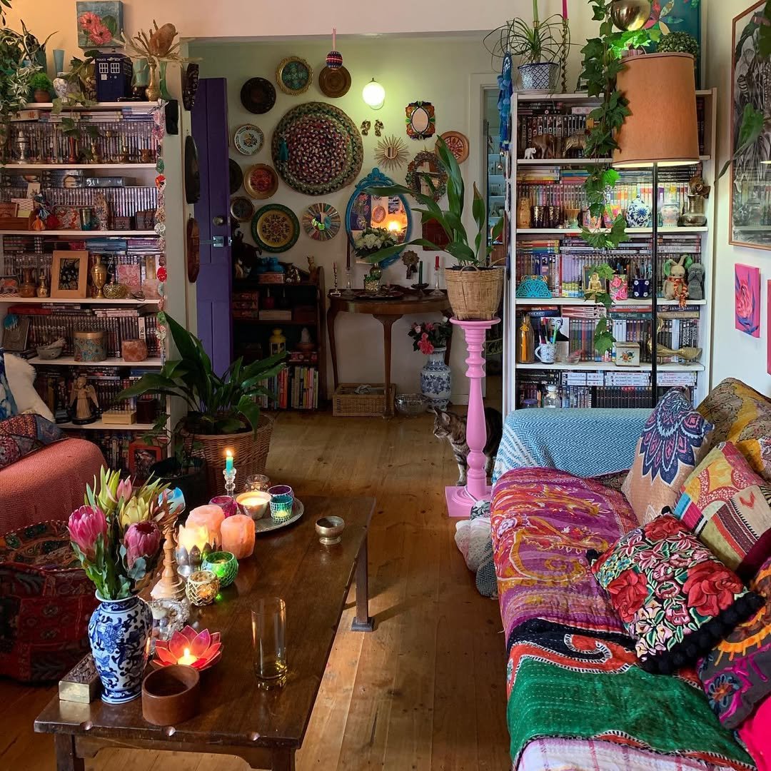 Story Corner with Maximalist Style 1