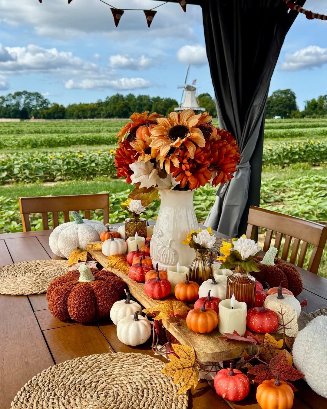 Sunflower Centerpiece View