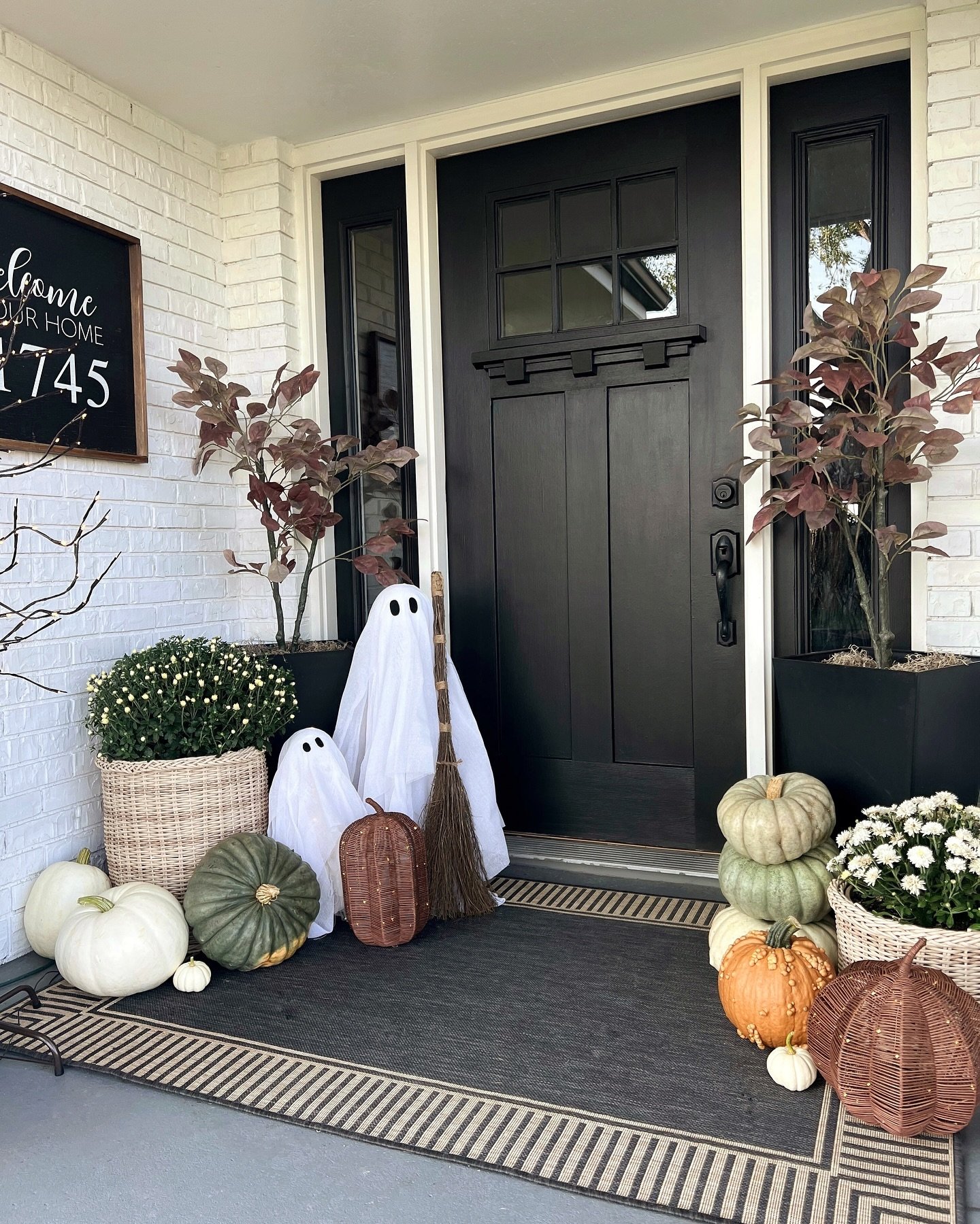 Two Ghost Entry