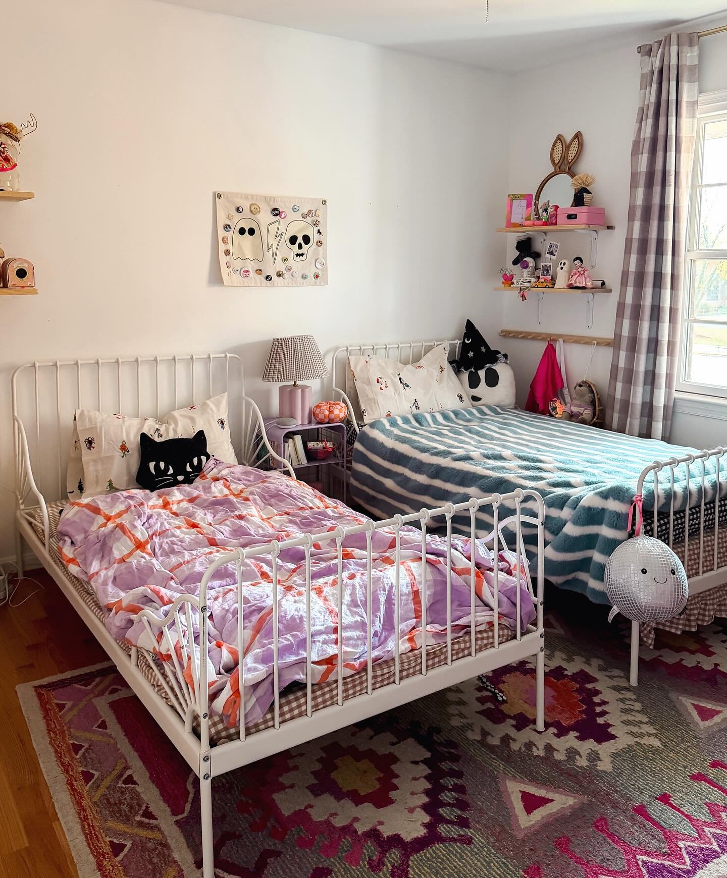 Two Shared Bedroom Styles