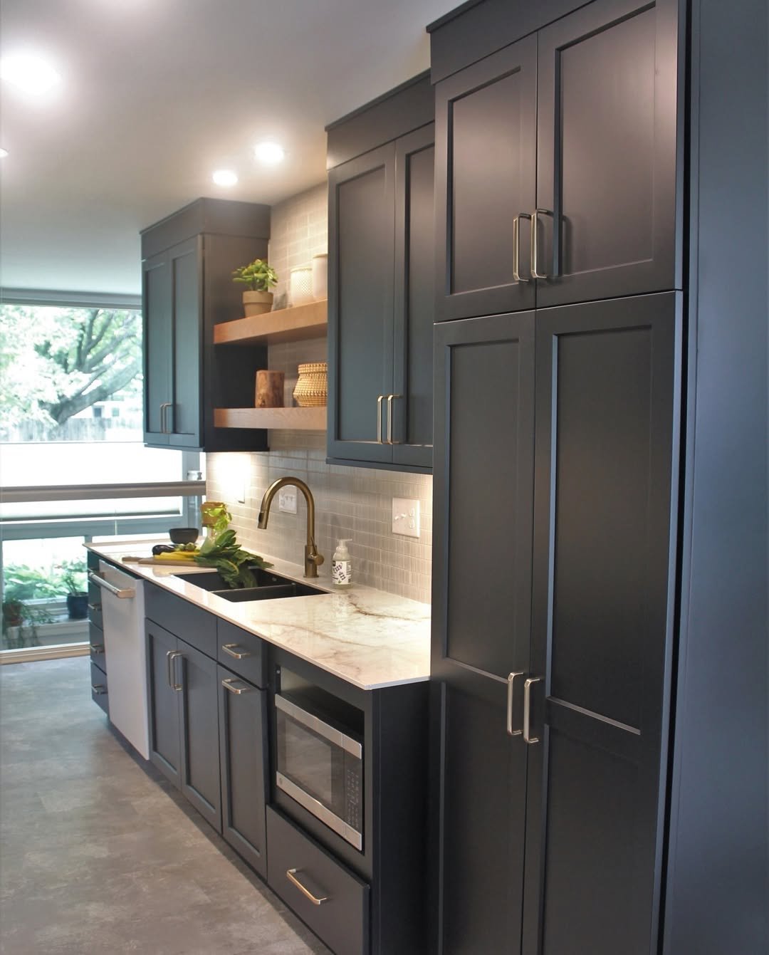 Two-Tone Kitchen Wall Cabinets