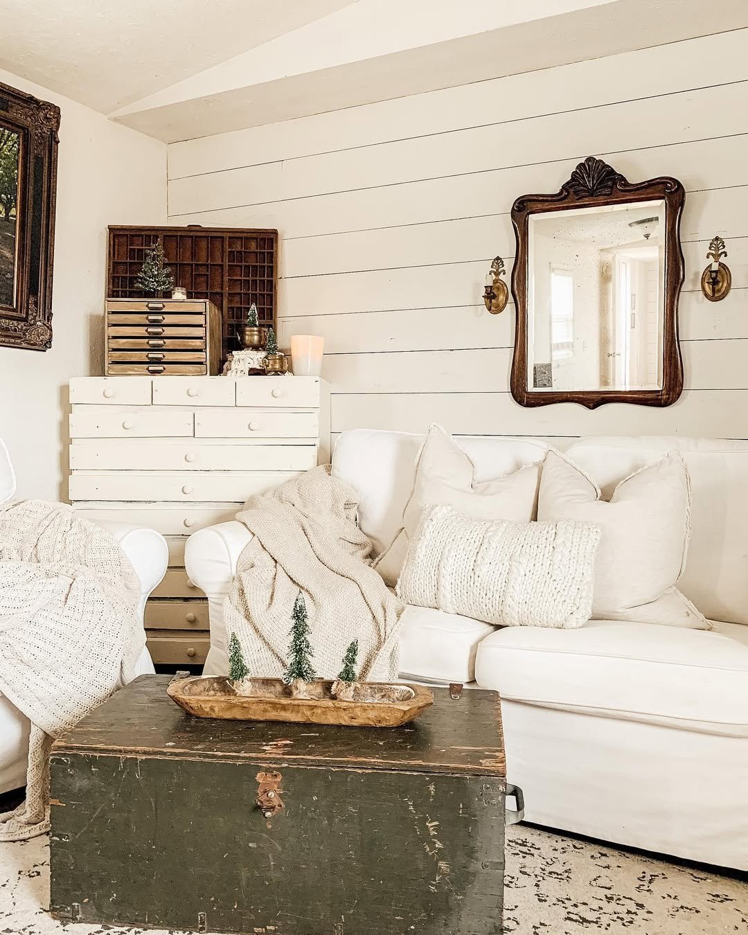 Vintage Neutral Living Nook