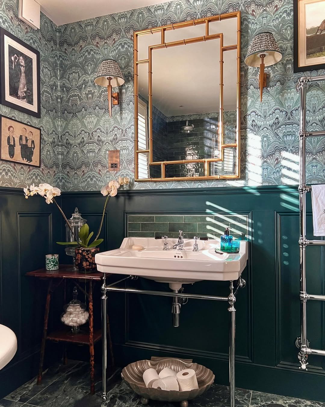 Wallpaper and Wainscoting 11