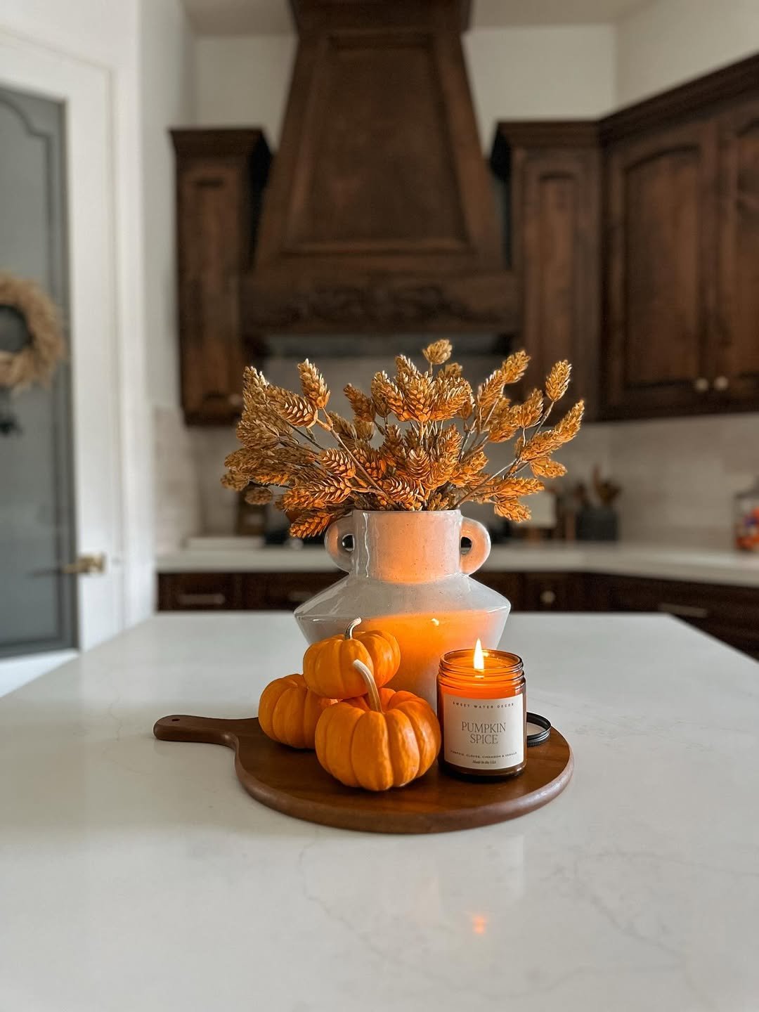Wheat Stem Island Vignette
