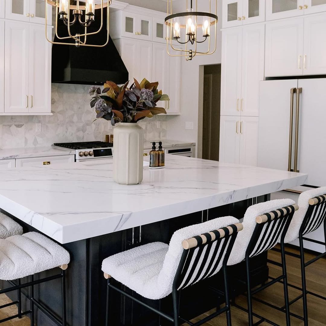 White Gold Kitchen and Dark Island